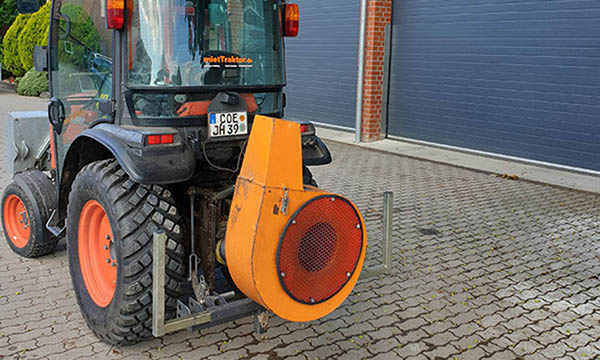 Blasgeraet-miettraktor-vorschau