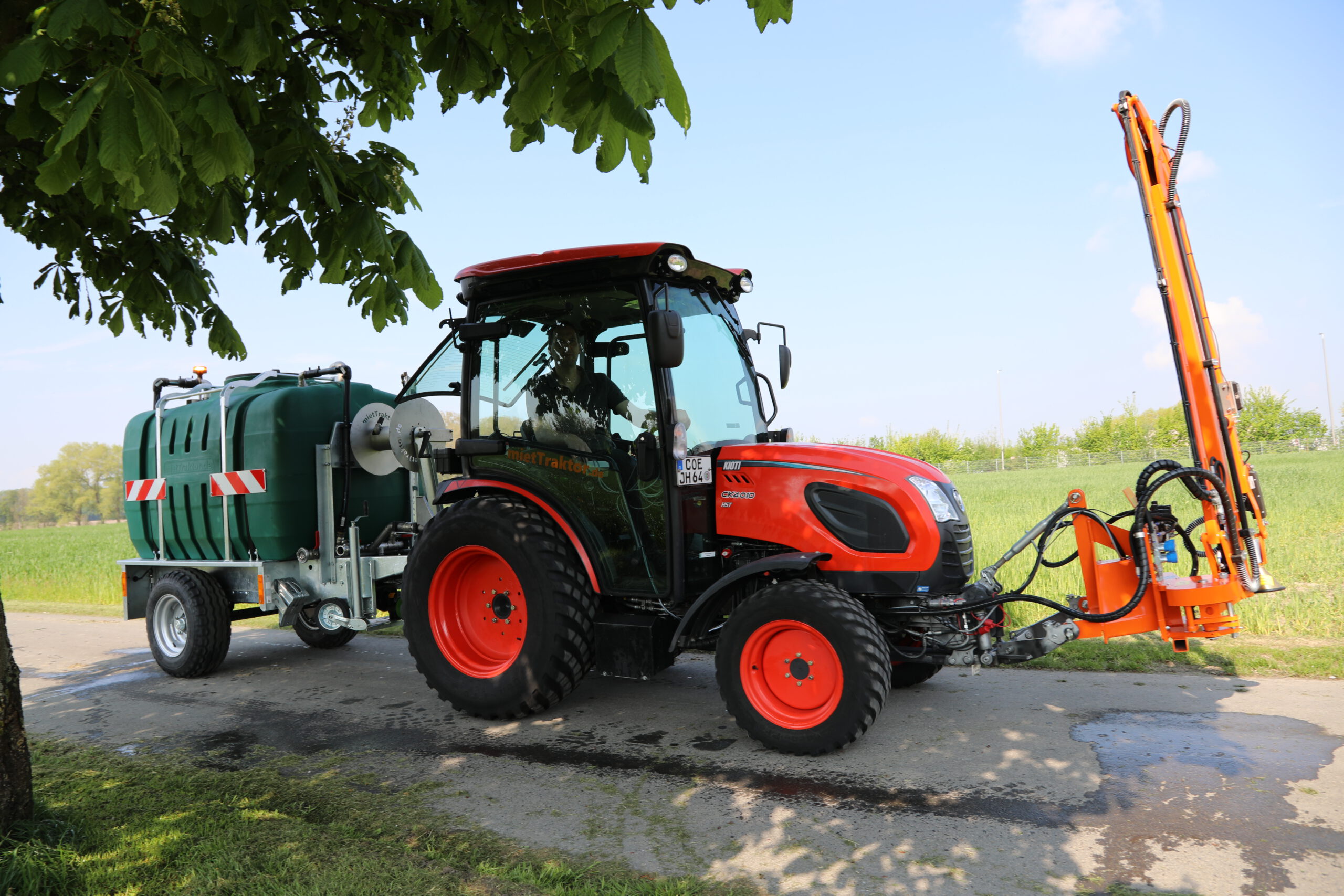 Bewässerungsanhänger PTW 2.200 l - 2.700 l Miettraktor