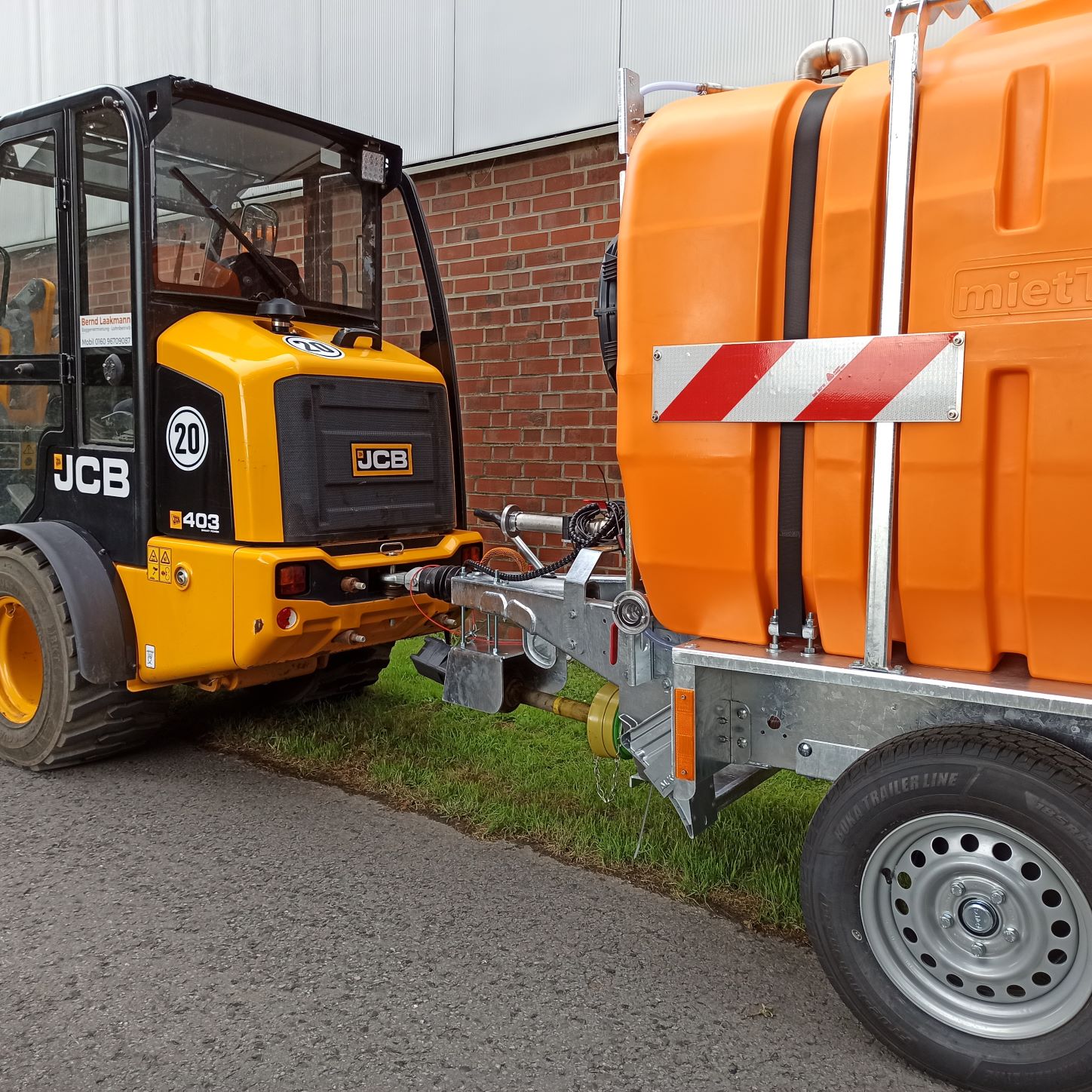 Bewässerungsanhänger PTW 2.200 l - 2.700 l Miettraktor