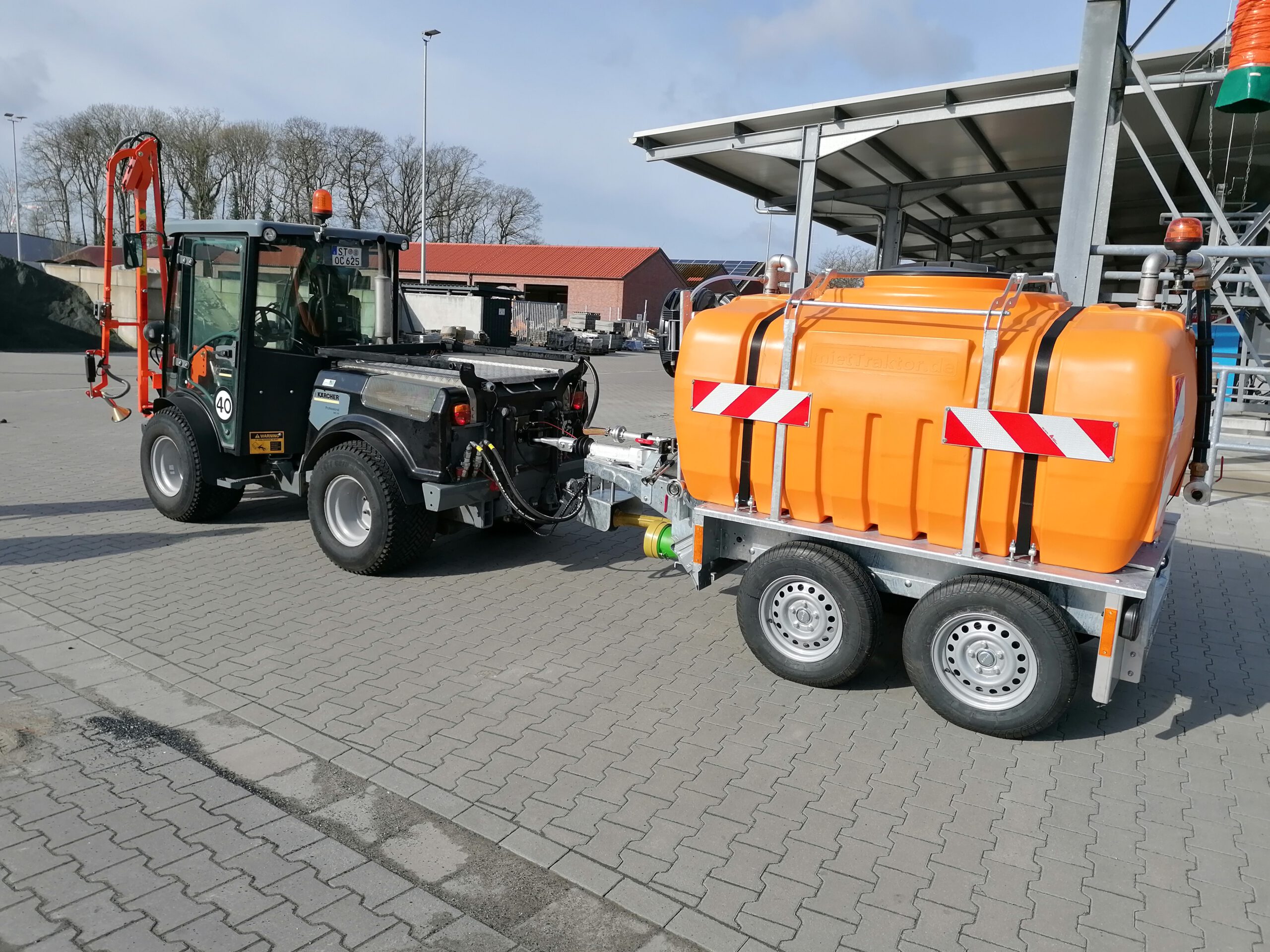 Bewässerungsanhänger PTW 2.200 l - 2.700 l Miettraktor